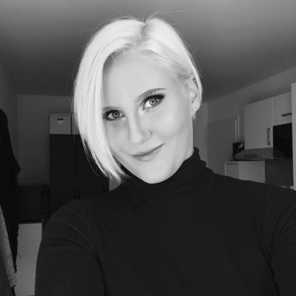 Meet your Posher, Mara